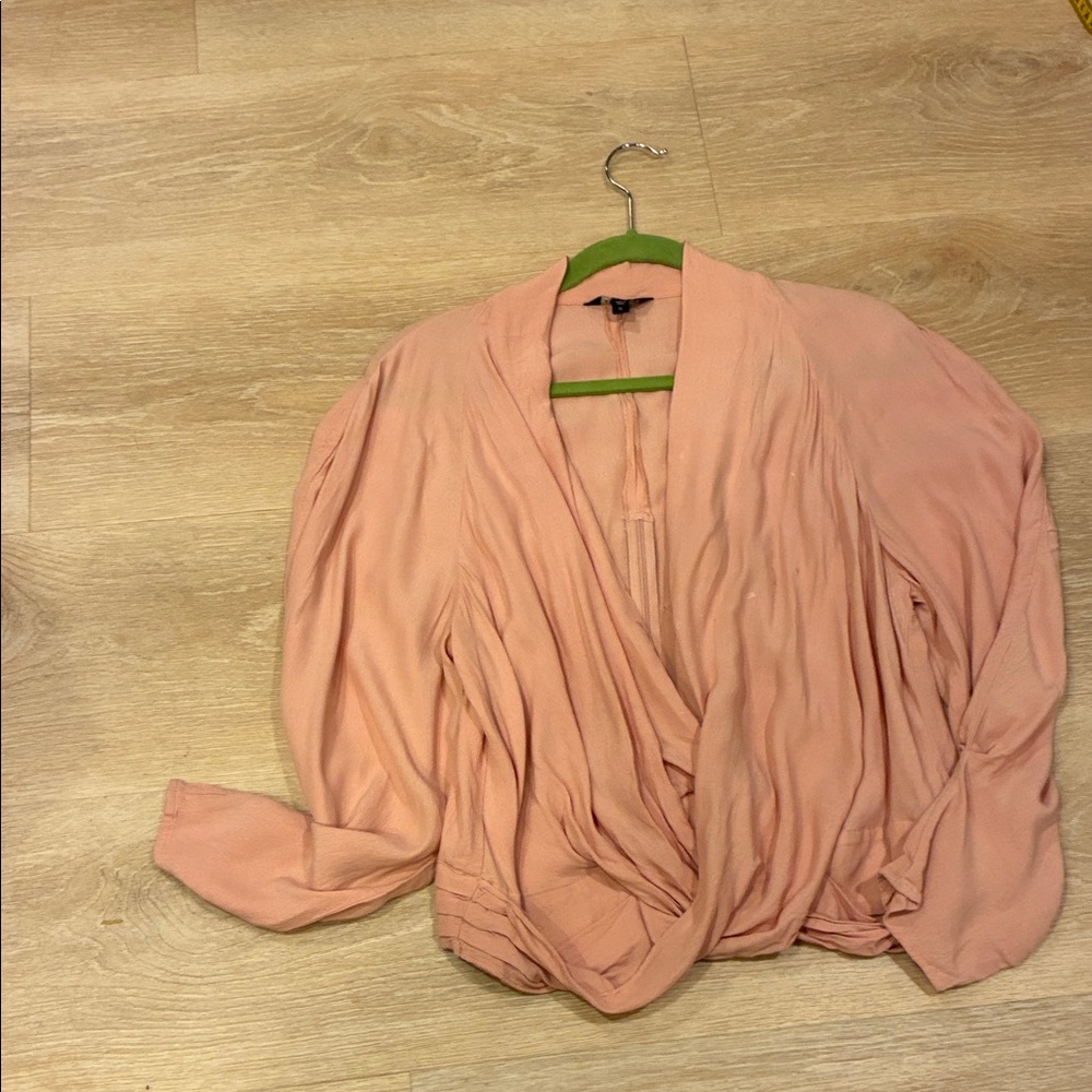 Express Soft Pink Deep Open Blouse Size XL 1/2 Zipper in Back New Without Tags